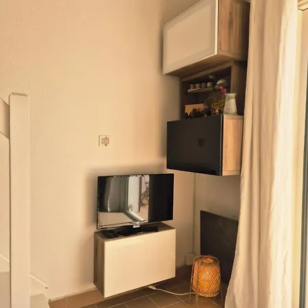 Duplex Au Bord Du Golf, Piscine Dans La Residence, Clim & Wifi - Rossiconciergerie - Linge Inclus Apartment *